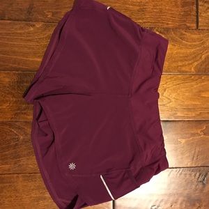 Athleta Free Run Shorts Size Small